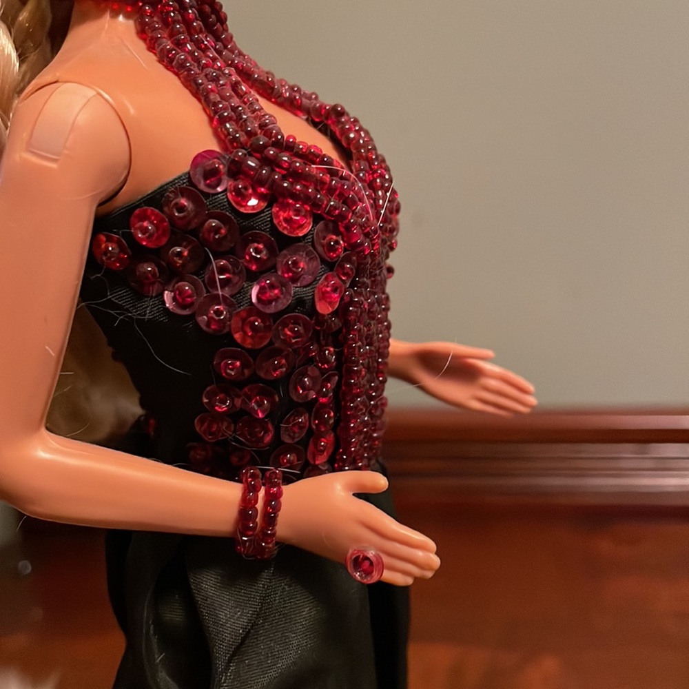 1980s Barbie wearing handmade outfit with real fur. - Picture 14 of 16